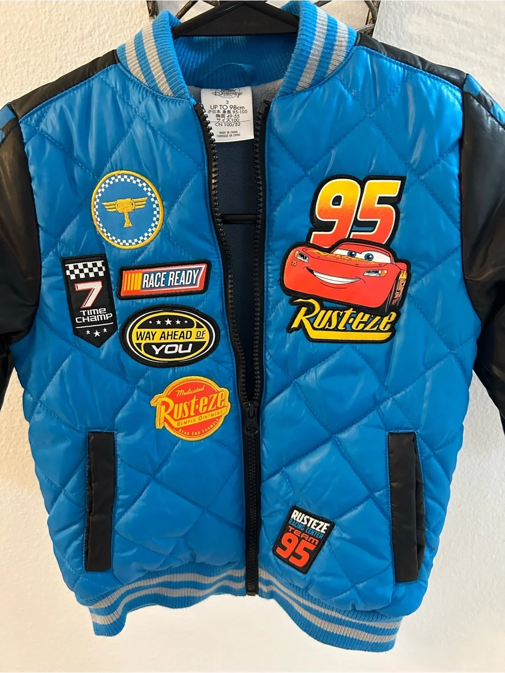 Disney Blue Lightning McQueen Rust-eze Patch Jacket. Size 3 Toddler